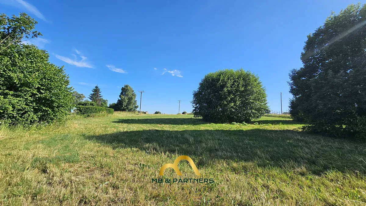 Prodej stavebního pozemku 2088 m²
